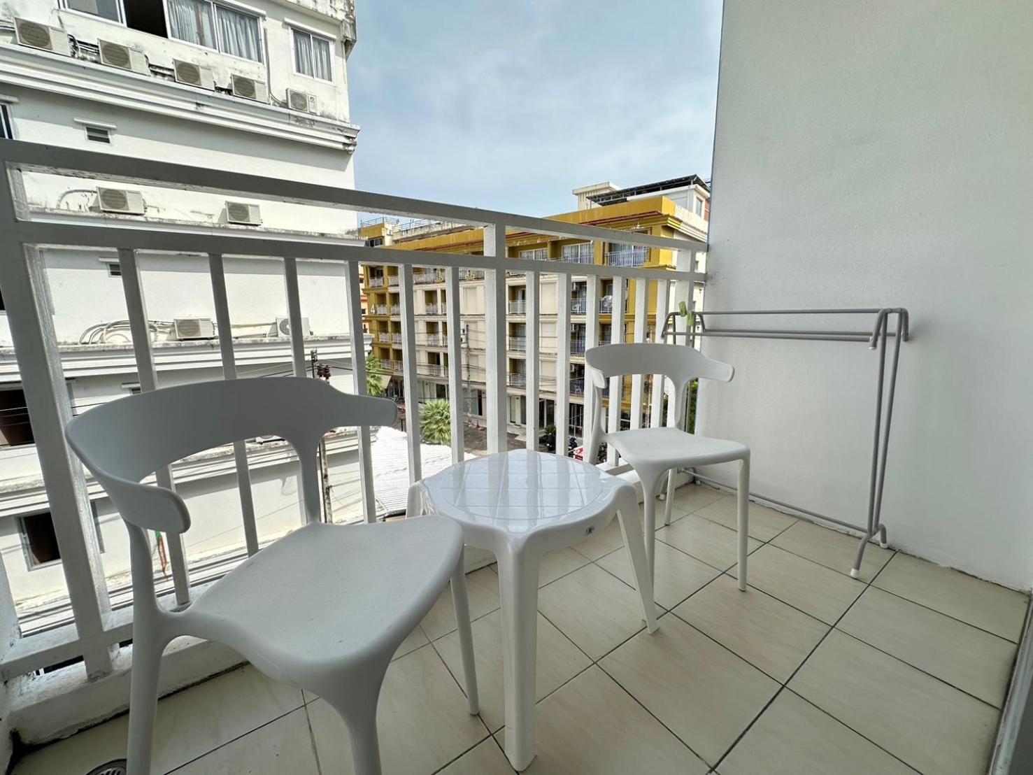 Hotel Baya Phuket Patong Esterno foto